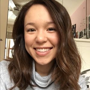 Meet your Posher, Kelly
